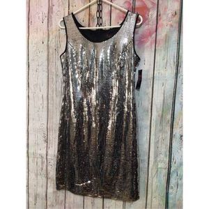 NWT JM Studio John Meyer Party Dress Dazzling Silver Cocktail Dress Size 10 💕☃️